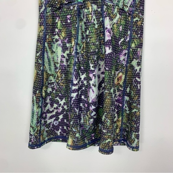 Lululemon Dancing Warrior Tank Floral Sport Pistachio Size 6 - Picture 7 of 11